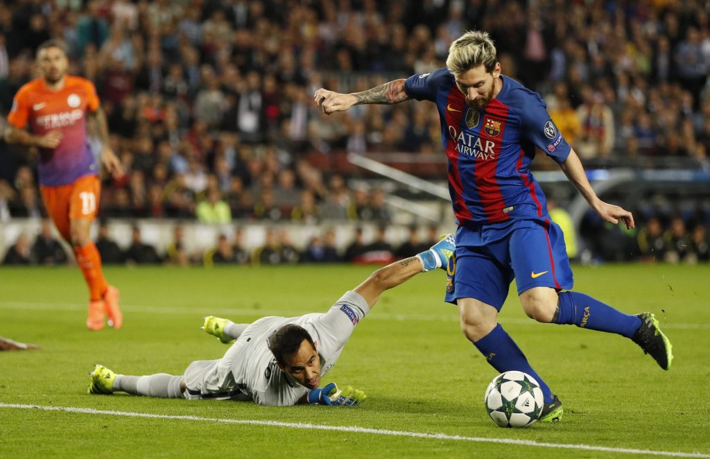 Messi đi bóng