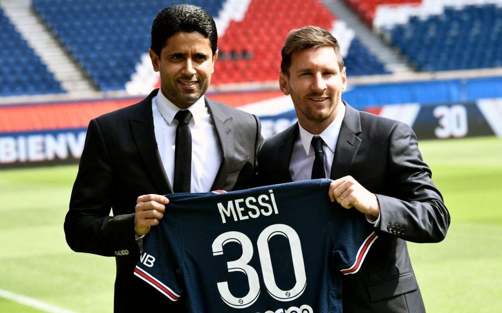 Lionel Messi tiếc nuối chiếc áo số 10